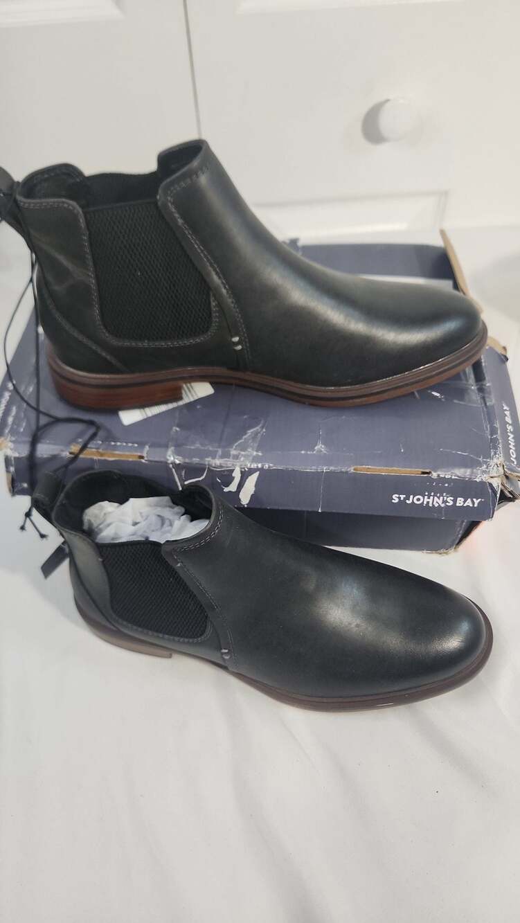 St. John's Bay Rutland Black Chelsea Boots Size 8.5M